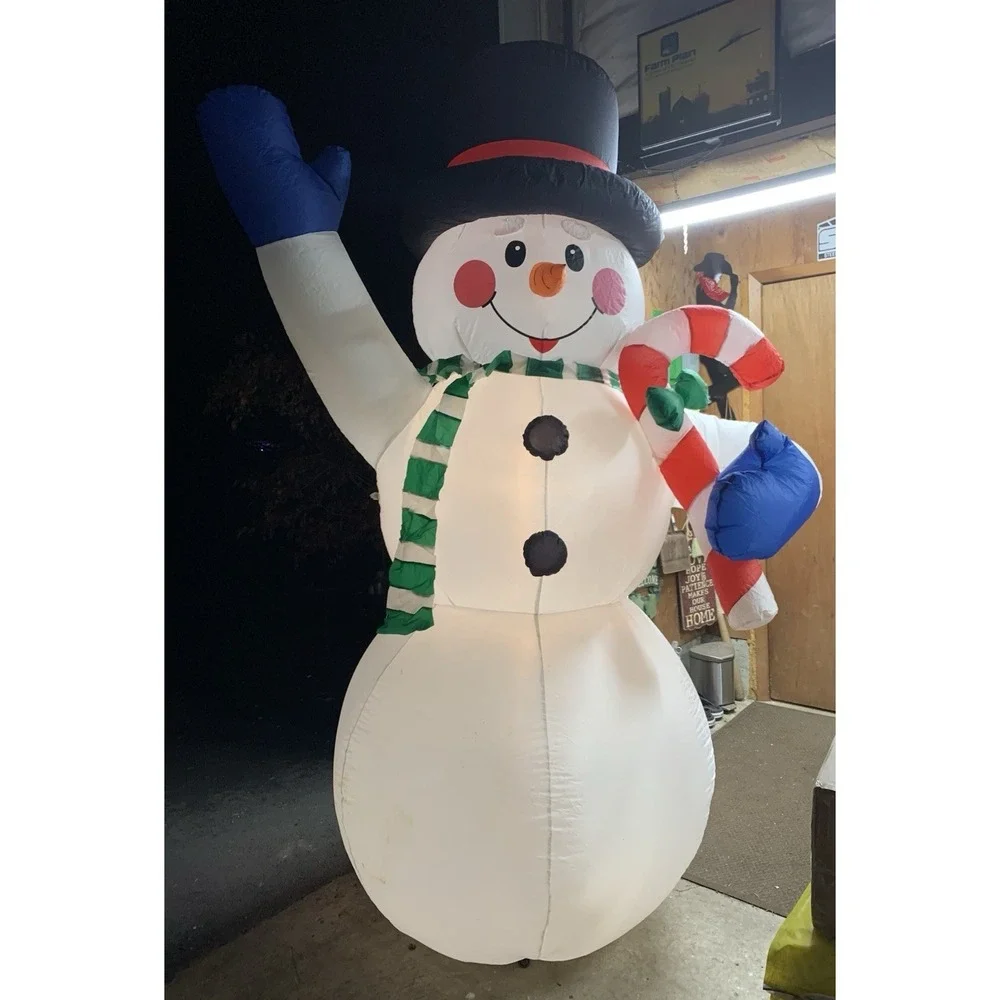 Gemmy Snowman Christmas Holiday Giant 8' Airblown Inflatable Lights Up RARE